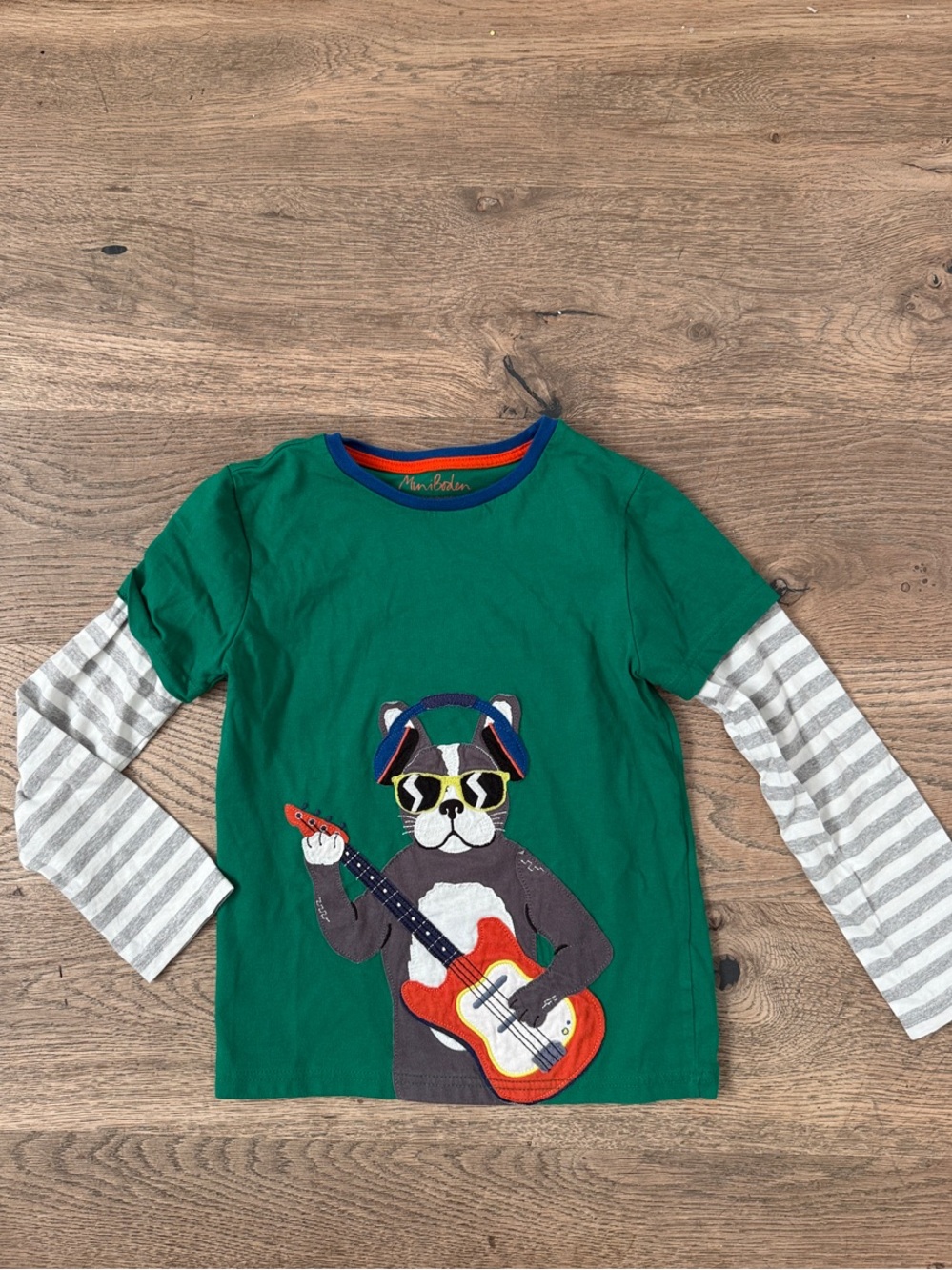 Mini Boden Long-Sleeve Appliqué Tee with Guitar Dog